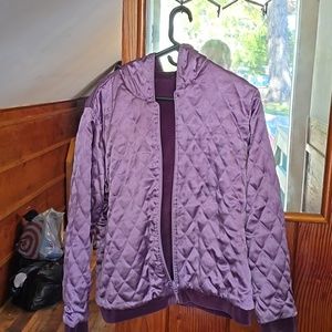 No label- brand purple soft winter jacket size used but in good condition